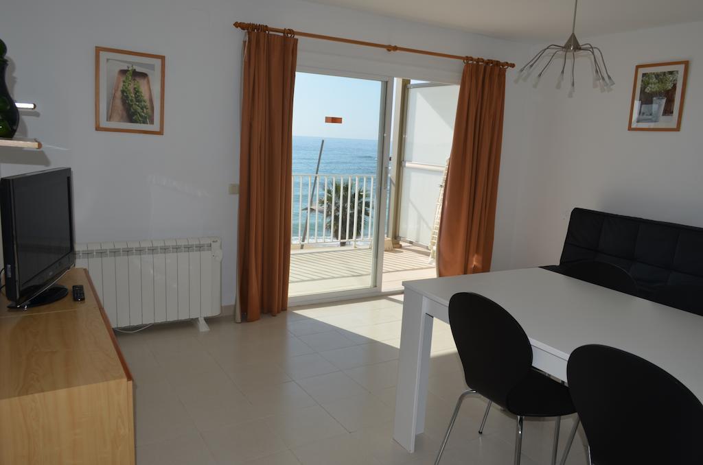Apartaments Gibert 산 안토니 드 칼론헤 외부 사진