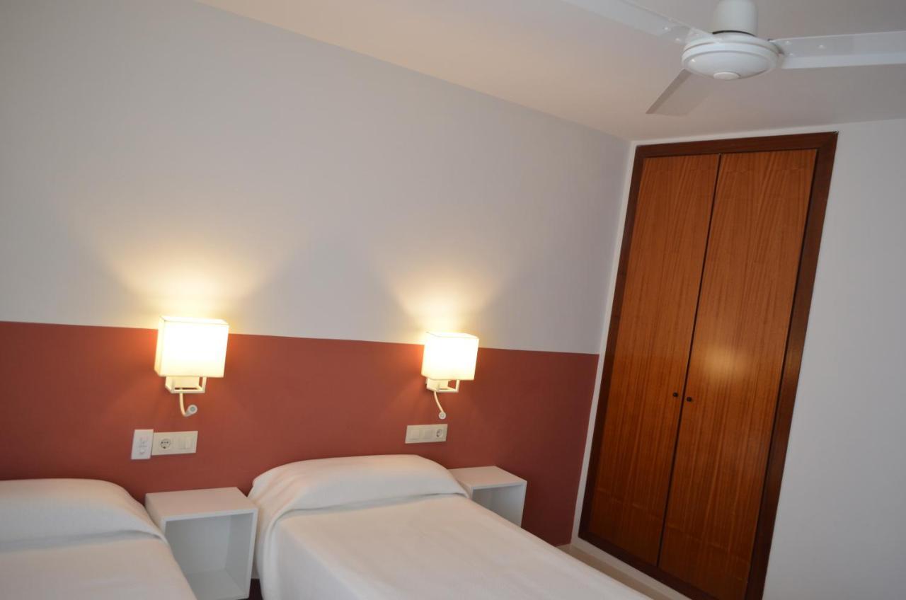 Apartaments Gibert 산 안토니 드 칼론헤 외부 사진