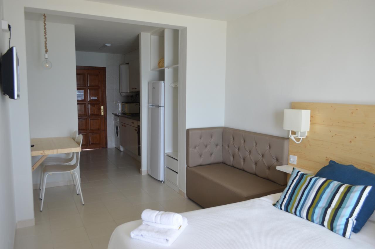 Apartaments Gibert 산 안토니 드 칼론헤 외부 사진